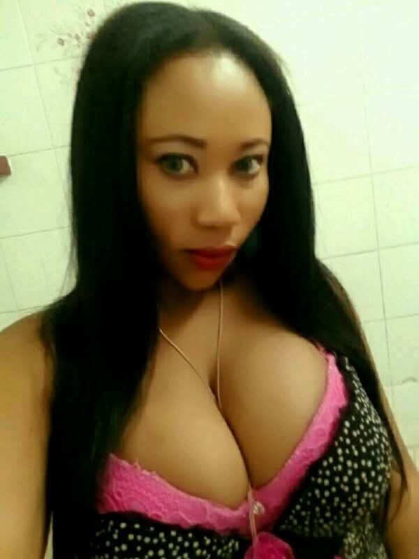 Hottie Black Busty Babe available on the best escort directory.