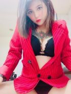 Female escort Janine for sex in Abu Dhabi 